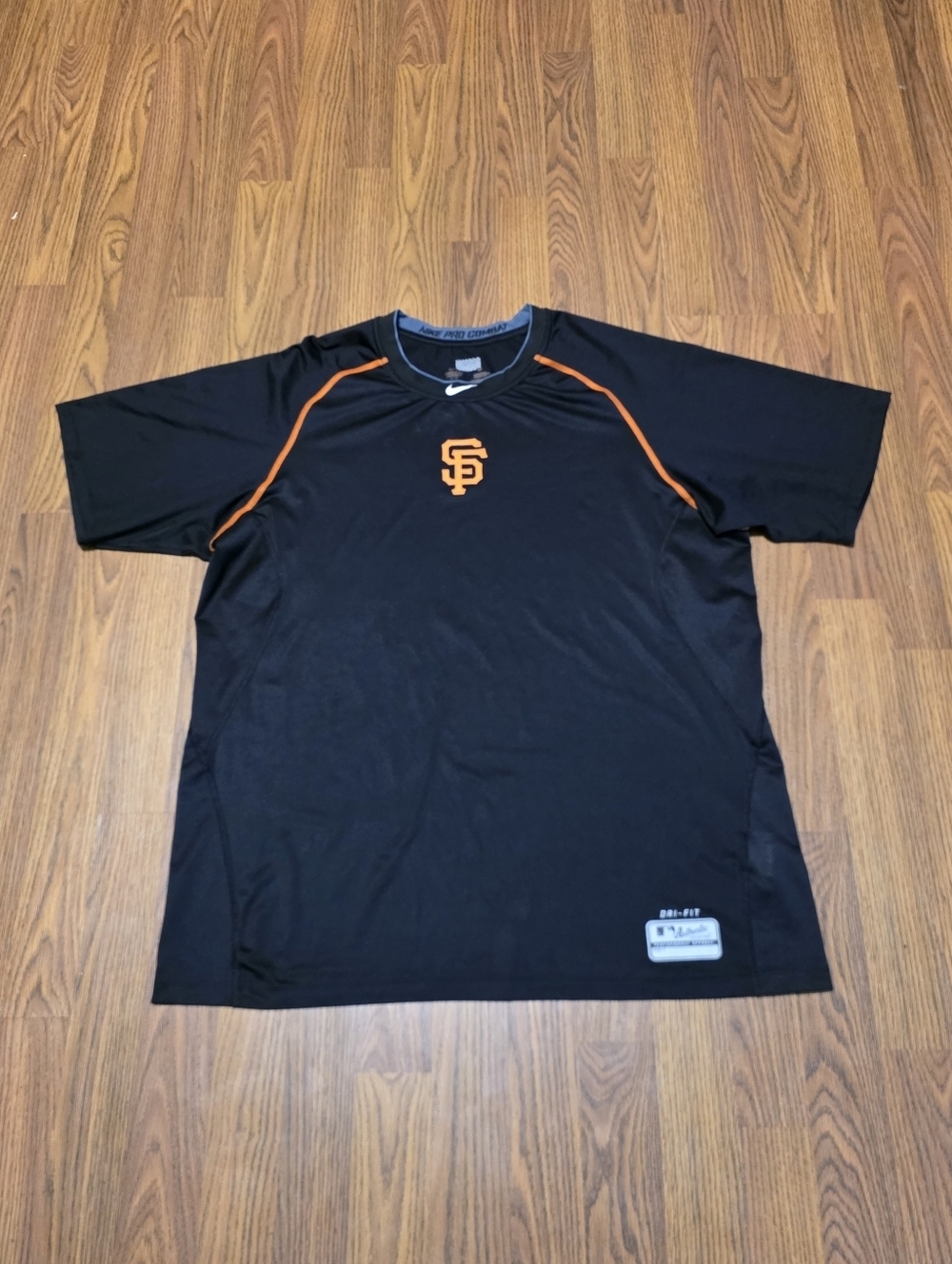 Nike Pro Combat SF Giants MLB Dri-FIT Long Sleeve Training Tee Mens XL Black E57
